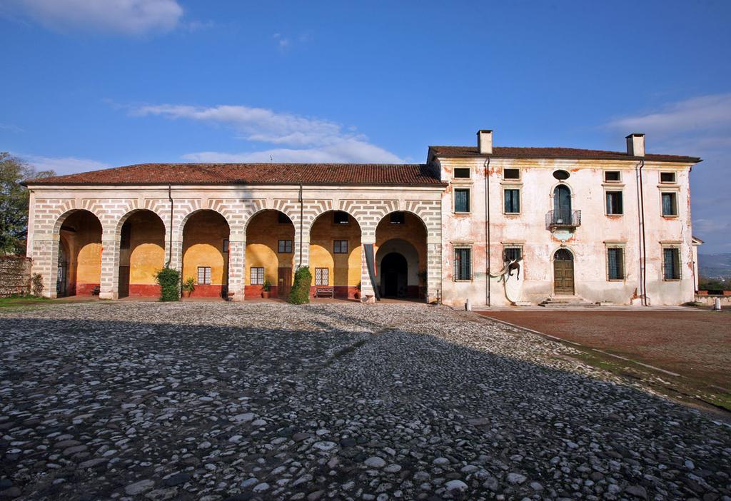 Montecchio Precalcino