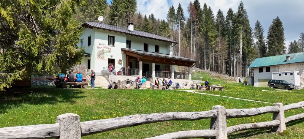 La Via delle Malghe dell’Altopiano: tra tradizione, boschi e pascoli