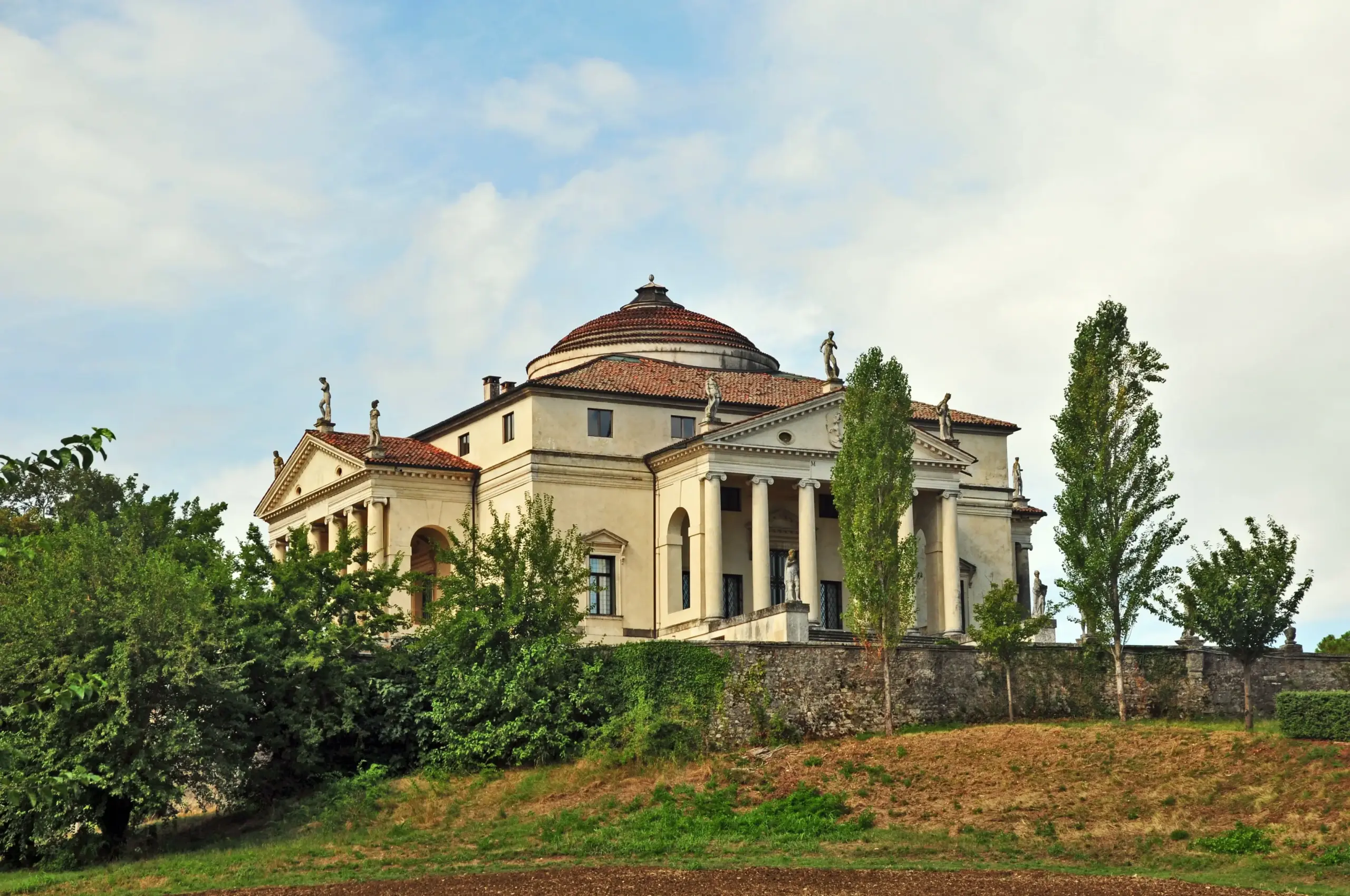 Palladian villas: UNESCO heritage among the hills
