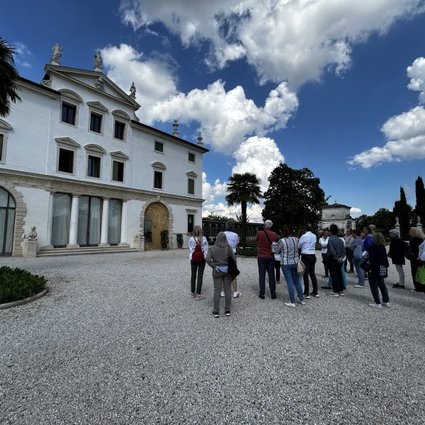 Tour in Villa con brindisi