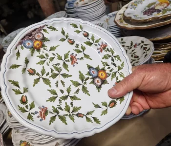 Paint your own fine ceramics!