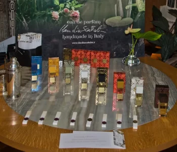 Degustazione olfattiva con extrait de parfum